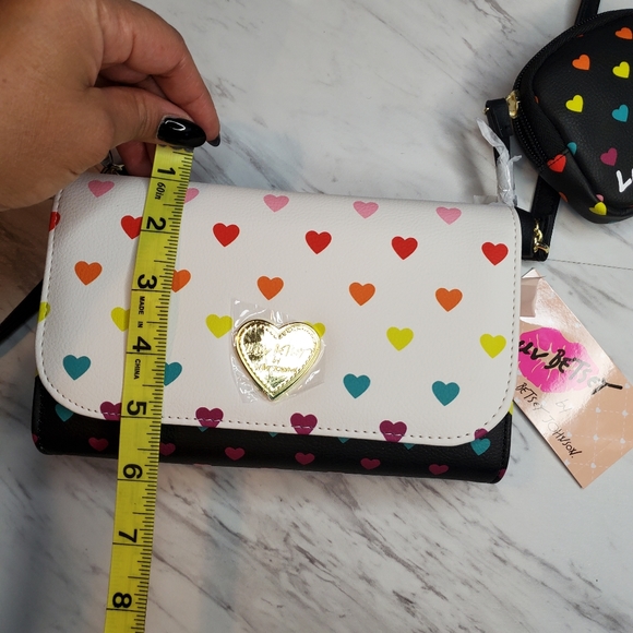 Luv Betsey Black and White Foley Purse with Rainbow Hearts and Earbud Pouch - Picture 4 of 8